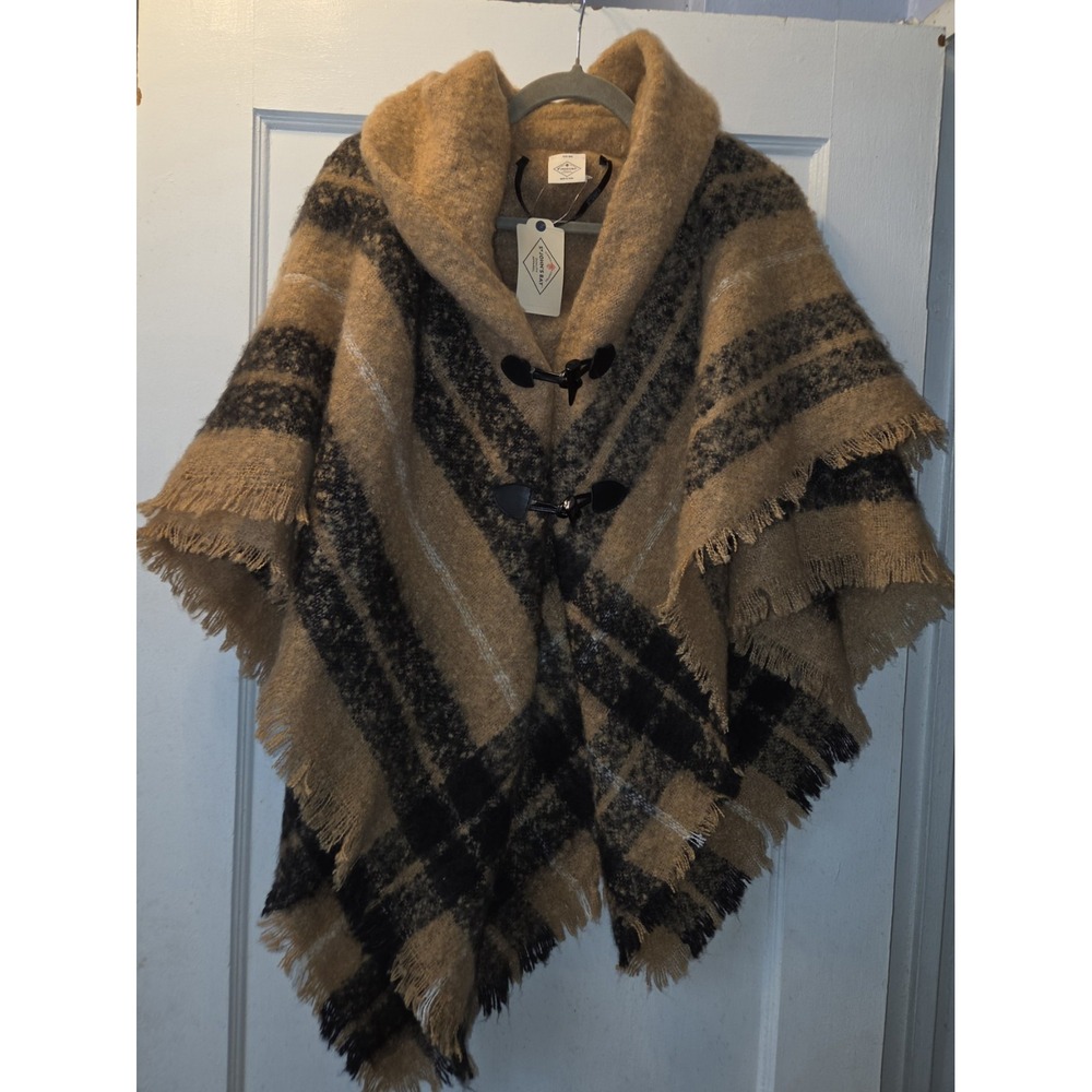 St. John's Bay Womens Fleece Plaid Fringe Shawl Wrap Poncho Brown Black One Size